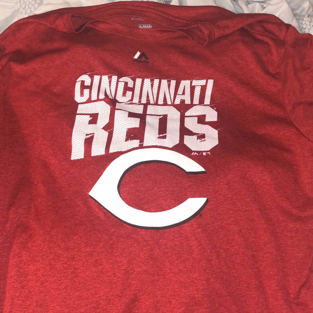 Cincinnati Reds shirt